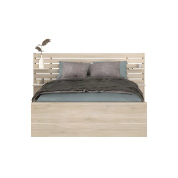 Cama de madera clara con cabecero de listones y almohacenaje integrado vestida con ropa de cama gris y azul