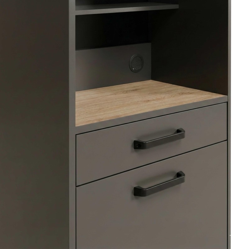 Mueble modular gris con estante superior de madera y dos cajones con tiradores negros en la parte inferior