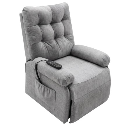Sillón reclinable gris claro con respaldo acolchado y control remoto en el asiento