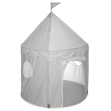 Tienda infantil en forma de castillo gris con techo puntiagudo y bandera decorativa