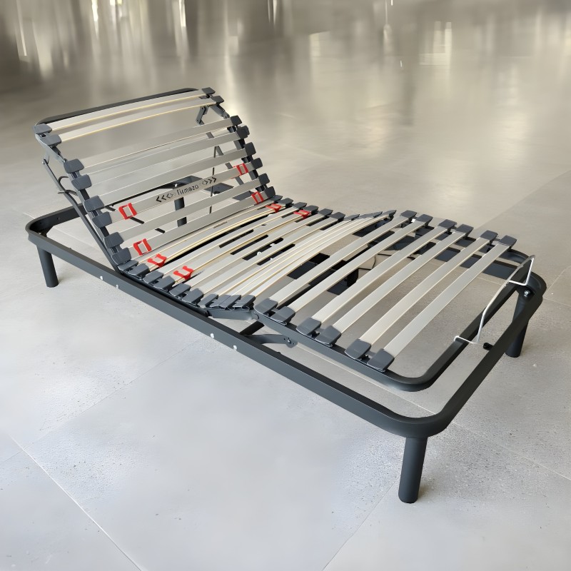 Somier articulado con estructura gris y láminas de madera ajustables con mandos de control en rojo