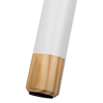 Detalle de pata de mueble cilíndrica blanca con base de madera natural y patín negro