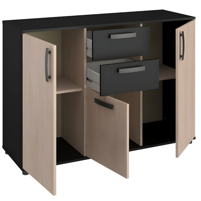 Mueble auxiliar con puertas abatibles en madera clara y estructura negra con dos cajones grises y espacios de almacenaje abierto