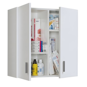Armario de baño blanco con puertas abiertas mostrando estantes con productos de higiene y limpieza