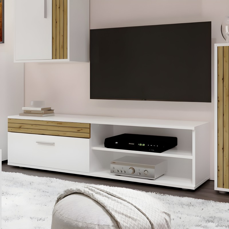Mueble TV blanco con cajón de madera natural y estantes abiertos para equipos audiovisuales en ambiente de salón