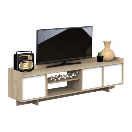Mueble TV de madera clara con puertas blancas y estantes abiertos en ambiente de sala