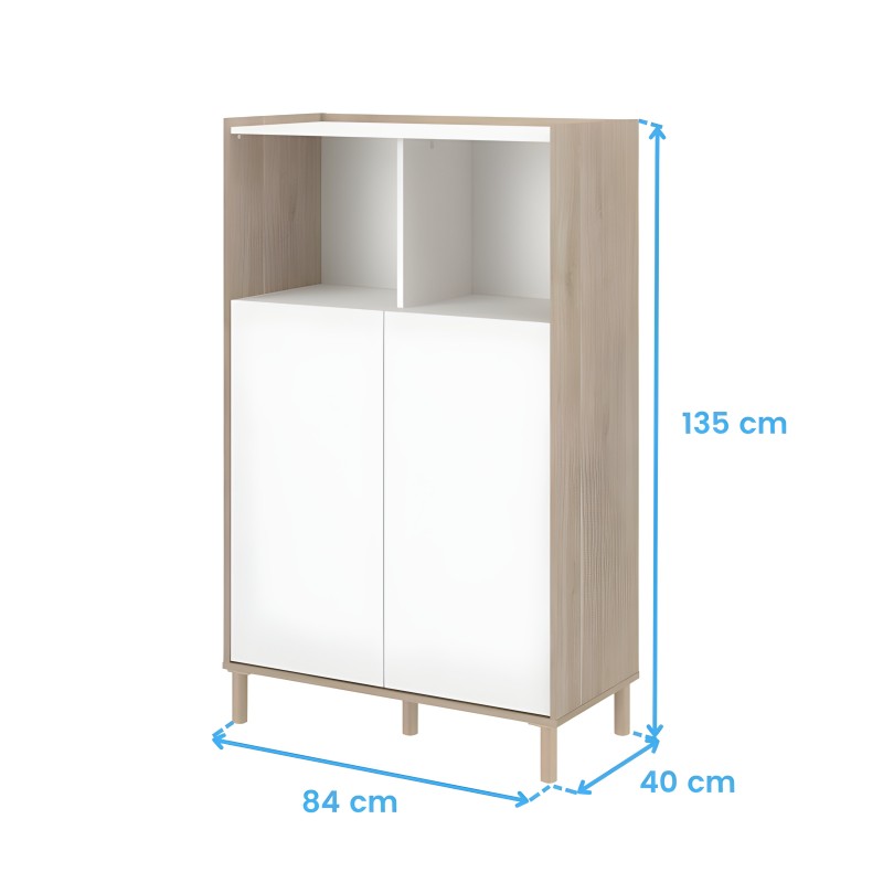 Mueble estantería de madera natural y puertas blancas con compartimentos abiertos y cerrados vista frontal