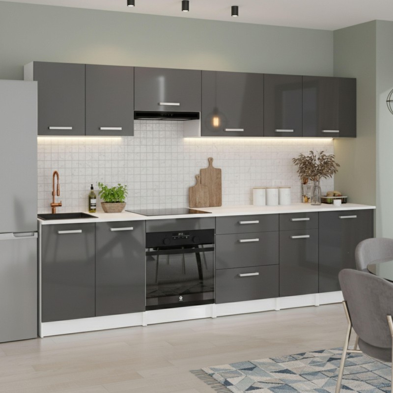 Cocina integral gris antracita con encimera blanca y frente de azulejos blancos en ambiente moderno