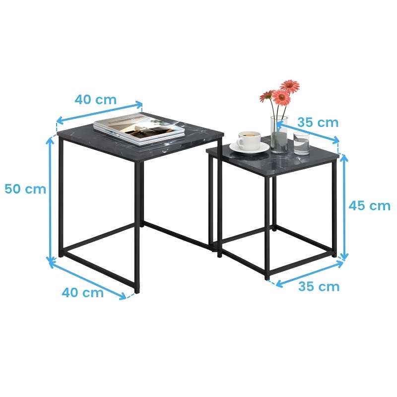 Conjunto de dos mesas auxiliares negras con estructura metálica y tablero de mármol. Mesa grande y mesa pequeña acoplables con d