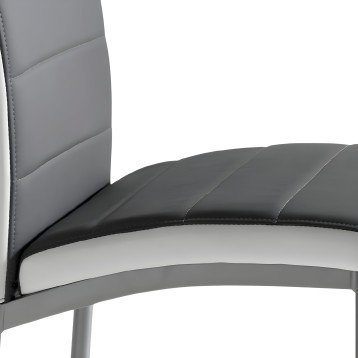 Silla con respaldo acolchado en gris y blanco y asiento curvo tapizado con costuras decorativas
