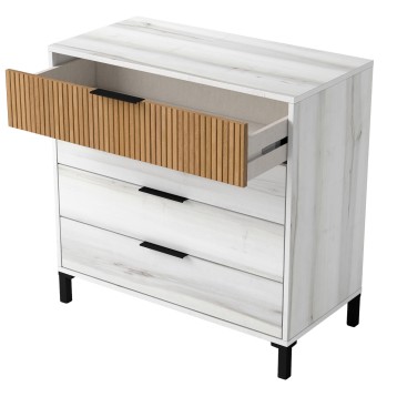 Cómoda de madera blanca con cajón superior de frente acanalado en madera natural y tres cajones inferiores con tirador negro y p