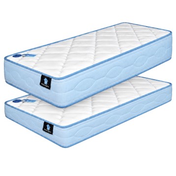 Dos colchones individuales acolchados de espuma con funda blanca y borde azul claro apilados PORTADA
